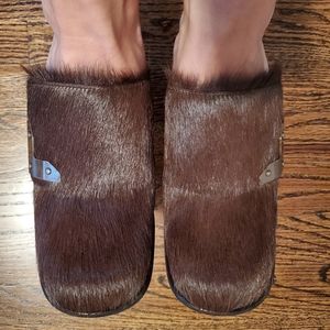Tomas Maier Brown Sherpa Fur Womens Heeled Mules - Size 8 NWT